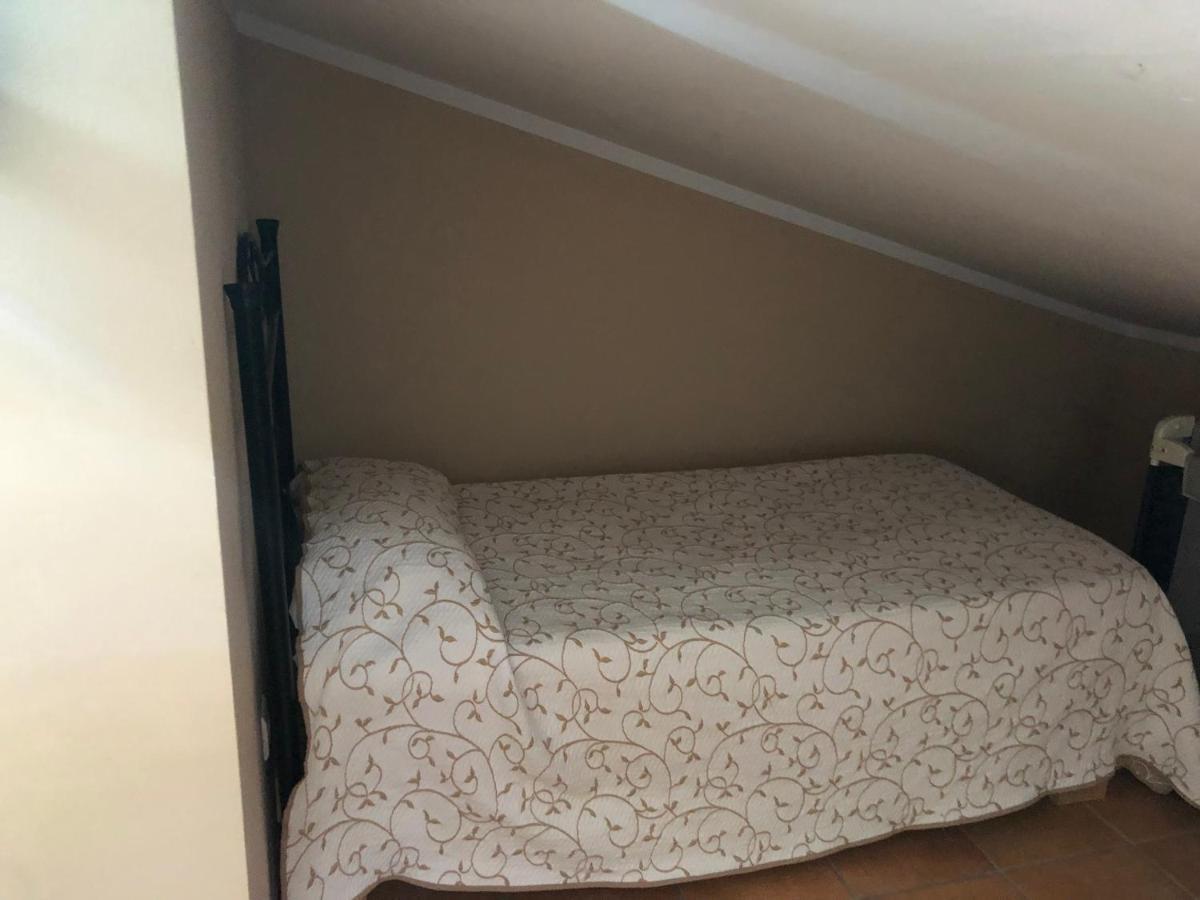 Hostal La Caballeriza Malpartida de Caceres Luaran gambar