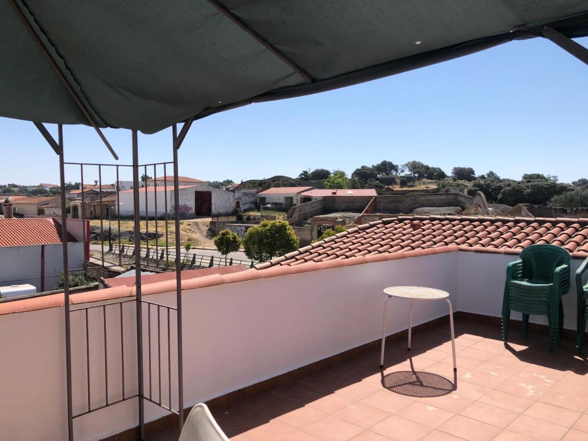 Hostal La Caballeriza Malpartida de Caceres Luaran gambar